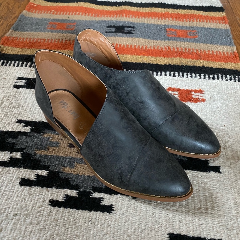 Cut out flats